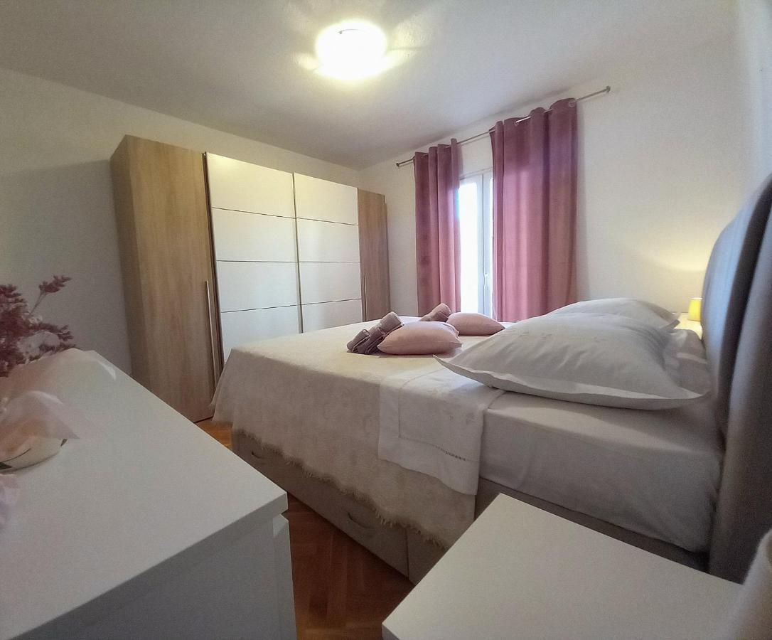 P&m Leilighet Makarska